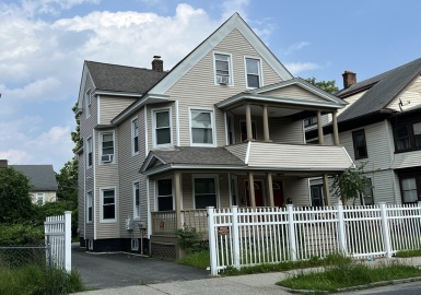 69-71 Ranney St, Springfield, Massachusetts 01108, 8 Bedrooms Bedrooms, 15 Rooms Rooms,2 BathroomsBathrooms,Residential Income,For Sale,Ranney St,73394189