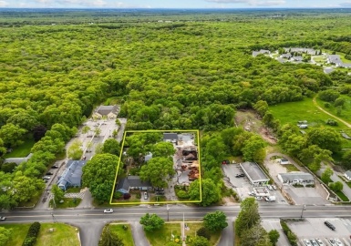 819-821 Main Rd, Westport, Massachusetts 02790, ,Commercial Sale,For Sale,Main Rd,73394305