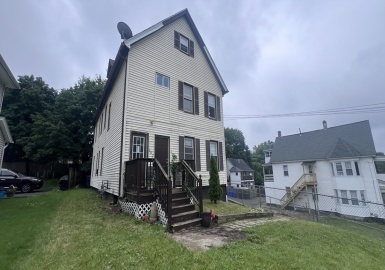 305 - 307 Main St, Springfield, Massachusetts 01151, 8 Bedrooms Bedrooms, 14 Rooms Rooms,3 BathroomsBathrooms,Residential Income,For Sale,Main St,73394319