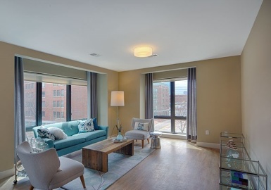 33 Rogers St., Cambridge, Massachusetts 02142, 2 Bedrooms Bedrooms, 4 Rooms Rooms,2 BathroomsBathrooms,Residential Lease,For Rent,Rogers St.,73394455