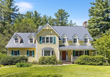 160 Woodland Mead, Hamilton, Massachusetts 01982, 4 Bedrooms Bedrooms, 8 Rooms Rooms,2.5 BathroomsBathrooms,Residential Lease,For Rent,Woodland Mead,73394450