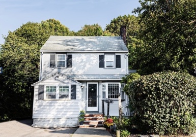 1 Gwinnett St, Boston, Massachusetts 02136, 4 Bedrooms Bedrooms, 9 Rooms Rooms,1.5 BathroomsBathrooms,Residential,For Sale,Gwinnett St,73383929