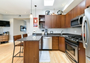 137-139 D Street, Boston, Massachusetts 02127, 1 Bedroom Bedrooms, 3 Rooms Rooms,1 BathroomBathrooms,Residential Lease,For Rent,D Street,73394731