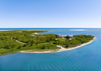 61 Butlers Cove Road, Edgartown, Massachusetts 02539, 9 Bedrooms Bedrooms, 15 Rooms Rooms,10 BathroomsBathrooms,Residential,For Sale,Butlers Cove Road,73394697