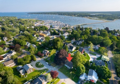 14 N Pleasant St, Dartmouth, Massachusetts 02748, 3 Bedrooms Bedrooms, 6 Rooms Rooms,2.5 BathroomsBathrooms,Residential,For Sale,N Pleasant St,73394712