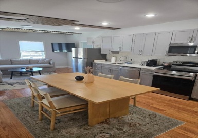 68 Main, Everett, Massachusetts 02149, 2 Bedrooms Bedrooms, 4 Rooms Rooms,1.5 BathroomsBathrooms,Residential Lease,For Rent,Main,73394949