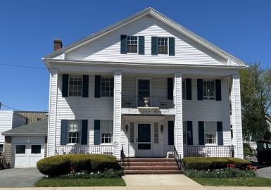 4 Common Street, Stoneham, Massachusetts 02180, ,Commercial Lease,For Rent,Common Street,73395962