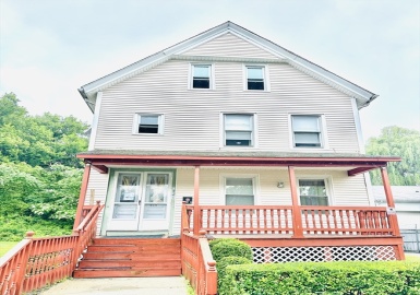 425 Taylor St, Springfield, Massachusetts 01105, 6 Bedrooms Bedrooms, 14 Rooms Rooms,2 BathroomsBathrooms,Residential Income,For Sale,Taylor St,73396280