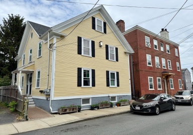 29 Carlton St, Salem, Massachusetts 01970, 3 Bedrooms Bedrooms, 5 Rooms Rooms,2 BathroomsBathrooms,Residential,For Sale,William Noszka Condominium,Carlton St,73396333