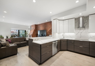 28 Atlantic Avenue, Boston, Massachusetts 02110, 2 Bedrooms Bedrooms, 5 Rooms Rooms,2 BathroomsBathrooms,Residential Lease,For Rent,Atlantic Avenue,73396631