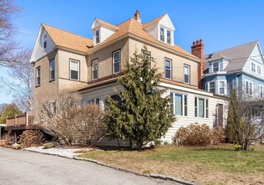106 Grovers Ave., Winthrop, Massachusetts 02152, 4 Bedrooms Bedrooms, 7 Rooms Rooms,2 BathroomsBathrooms,Residential Lease,For Rent,Grovers Ave.,73397146