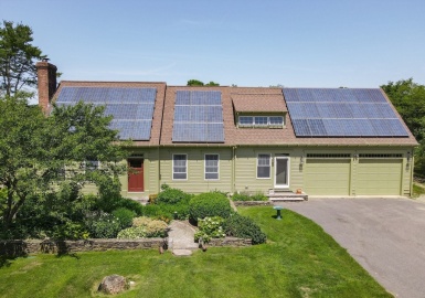 33 Butterfly Trl, Dartmouth, Massachusetts 02747, 3 Bedrooms Bedrooms, 10 Rooms Rooms,2.5 BathroomsBathrooms,Residential,For Sale,Butterfly Trl,73397494
