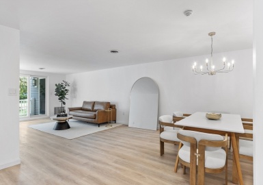 255 North Road, Chelmsford, Massachusetts 01824, 2 Bedrooms Bedrooms, 5 Rooms Rooms,2 BathroomsBathrooms,Residential,For Sale,Chelmsford Village Condominium,North Road,73397568