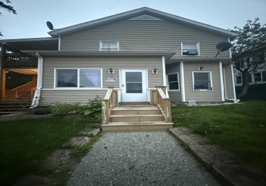 15 Oakes Ave, Southbridge, Massachusetts 01550, 4 Bedrooms Bedrooms, 6 Rooms Rooms,1 BathroomBathrooms,Residential Lease,For Rent,Oakes Ave,73397627