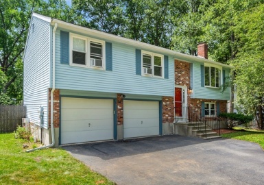 11 Minuteman Way, Shrewsbury, Massachusetts 01545, 3 Bedrooms Bedrooms, 9 Rooms Rooms,2 BathroomsBathrooms,Residential Lease,For Rent,Minuteman Way,73397683