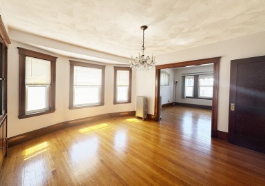 211 Gladstone Street, Boston, Massachusetts 02128, 2 Bedrooms Bedrooms, 5 Rooms Rooms,1 BathroomBathrooms,Residential Lease,For Rent,Gladstone Street,73397708