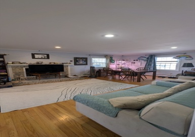 94 Shady Hill Road, Newton, Massachusetts 02461, 3 Bedrooms Bedrooms, 8 Rooms Rooms,3 BathroomsBathrooms,Residential Lease,For Rent,Shady Hill Road,73397718