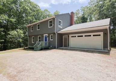 68 Dresser Hill Number 2 Rd, Dudley, Massachusetts 01571, 4 Bedrooms Bedrooms, 8 Rooms Rooms,2.5 BathroomsBathrooms,Residential,For Sale,Dresser Hill Number 2 Rd,73396092