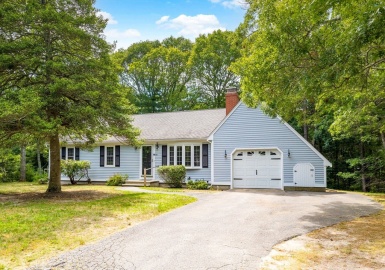 66 Chuckles Way, Barnstable, Massachusetts 02648, 3 Bedrooms Bedrooms, 6 Rooms Rooms,2 BathroomsBathrooms,Residential,For Sale,Chuckles Way,73397622