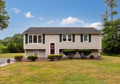 9 Atwood Street, Carver, Massachusetts 02330, 3 Bedrooms Bedrooms, 6 Rooms Rooms,2 BathroomsBathrooms,Residential,For Sale,Atwood Street,73397650