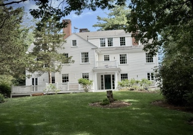55 Parkwood Drive, Milton, Massachusetts 02186, 7 Bedrooms Bedrooms, 12 Rooms Rooms,8.5 BathroomsBathrooms,Residential,For Sale,Parkwood Drive,73397591