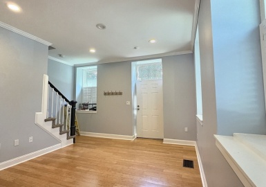 201 Thorndike St, Lowell, Massachusetts 01852, 2 Bedrooms Bedrooms, 4 Rooms Rooms,1.5 BathroomsBathrooms,Residential,For Sale,Keith Academy,Thorndike St,73397680