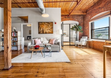 244 Brighton Ave, Boston, Massachusetts 02134, 2 Bedrooms Bedrooms, 5 Rooms Rooms,1 BathroomBathrooms,Residential,For Sale,Brighton Ave,73397621