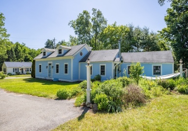 8 Smith St, Townsend, Massachusetts 01469, 3 Bedrooms Bedrooms, 6 Rooms Rooms,1 BathroomBathrooms,Residential,For Sale,Smith St,73394982