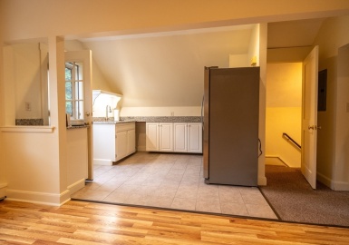 57 Stevens St, Stoneham, Massachusetts 02180, 1 Bedroom Bedrooms, 4 Rooms Rooms,1 BathroomBathrooms,Residential Lease,For Rent,Stevens St,73398044