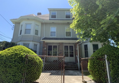 38 Lowell Ave, Newton, Massachusetts 02460, 1 Bedroom Bedrooms, 4 Rooms Rooms,1 BathroomBathrooms,Residential Lease,For Rent,Lowell Ave,73398046