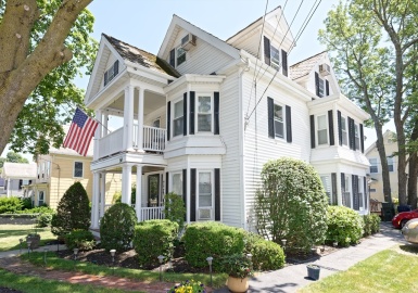 54 West Main, Marlborough, Massachusetts 01752, 4 Bedrooms Bedrooms, 6 Rooms Rooms,1 BathroomBathrooms,Residential Lease,For Rent,West Main,73398054