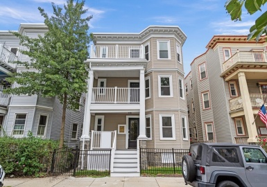 16 Hallam St, Boston, Massachusetts 02125, 6 Bedrooms Bedrooms, 18 Rooms Rooms,3 BathroomsBathrooms,Residential Income,For Sale,Hallam St,73398093