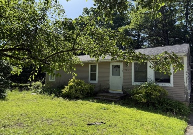 106 Peach St, Barre, Massachusetts 01005, 3 Bedrooms Bedrooms, 6 Rooms Rooms,1 BathroomBathrooms,Residential,For Sale,Peach St,73398104