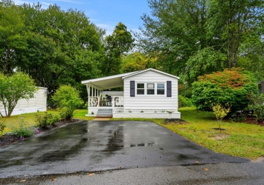 2900 Cranberry Highway, Wareham, Massachusetts 02538, 2 Bedrooms Bedrooms, 4 Rooms Rooms,1 BathroomBathrooms,Residential,For Sale,Cranberry Highway,73398151