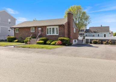 150 Gore Rd, Revere, Massachusetts 02151, 3 Bedrooms Bedrooms, 5 Rooms Rooms,2 BathroomsBathrooms,Residential,For Sale,Gore Rd,73398175