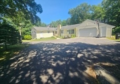 268 Draper Ave, North Attleboro, Massachusetts 02760, 4 Bedrooms Bedrooms, 12 Rooms Rooms,3 BathroomsBathrooms,Residential,For Sale,Draper Ave,73398206