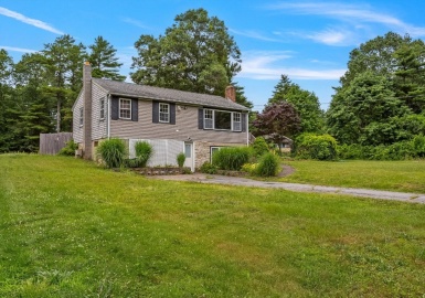 912 Plymouth St, Middleboro, Massachusetts 02346, 3 Bedrooms Bedrooms, 5 Rooms Rooms,1 BathroomBathrooms,Residential,For Sale,Plymouth St,73398235