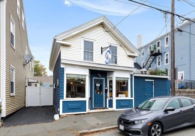 27 Washington Street, Gloucester, Massachusetts 01930, 3 Rooms Rooms,0.5 BathroomBathrooms,Residential,For Sale,Washington Street,73398244