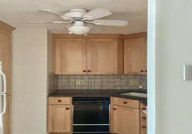 272 Albion Street, Wakefield, Massachusetts 01880, 2 Bedrooms Bedrooms, 4 Rooms Rooms,1 BathroomBathrooms,Residential Lease,For Rent,Albion Street,73404166