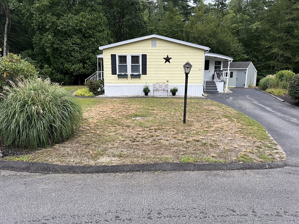 22-5 South Meadow Village, Carver, Massachusetts 02330