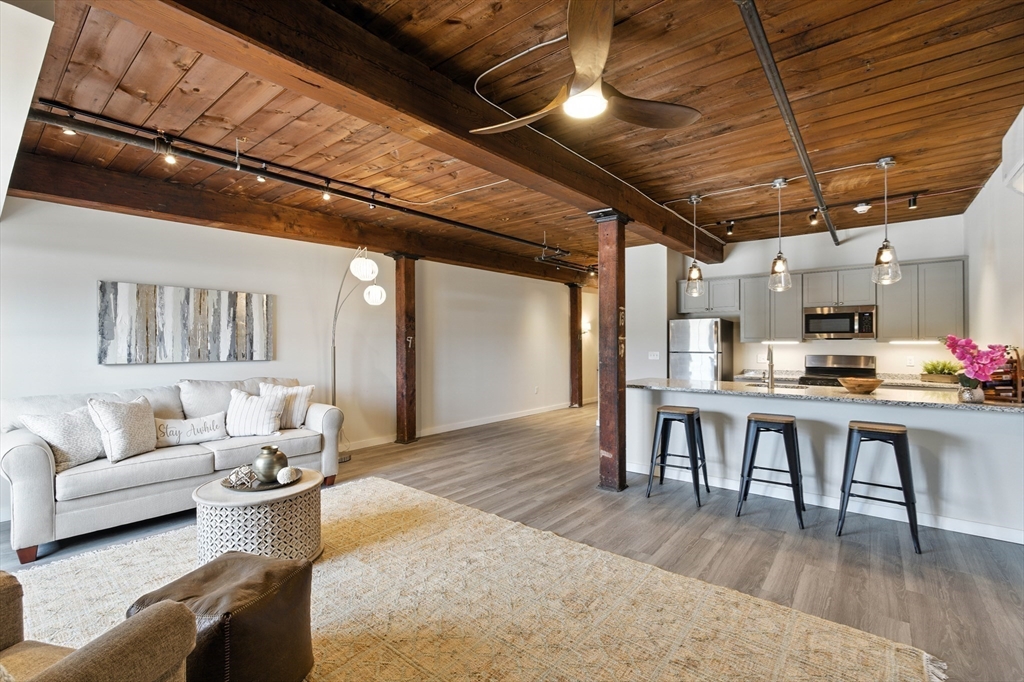 55 Sterling St, Clinton, Massachusetts 01510