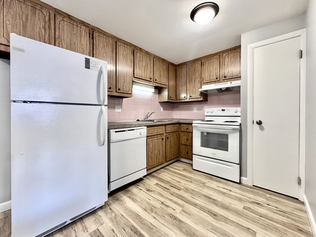 11 Old Colony Ln, Arlington, Massachusetts 02476