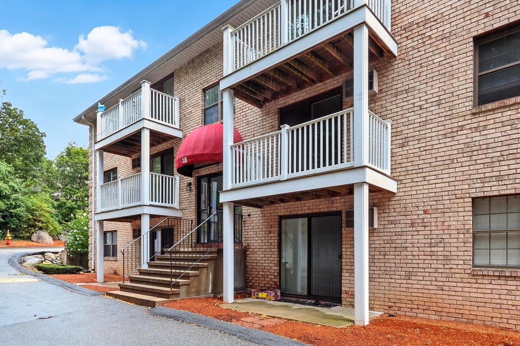 18 Kenmar Dr., Billerica, Massachusetts 01821