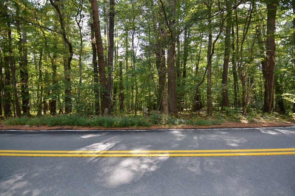 123 Sherburne Ave, Tyngsborough, Massachusetts 01879