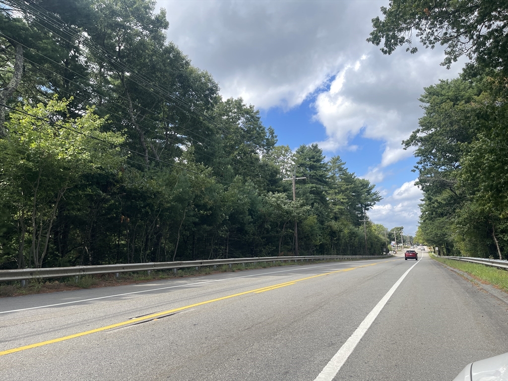 39 Bedford Street, Lakeville, Massachusetts 02347