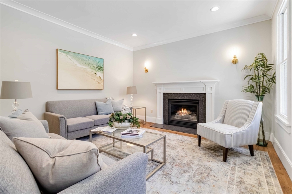 3 Cedar St, Newton, Massachusetts 02459