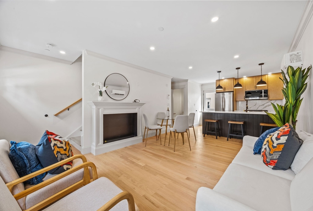 9 Swan St, Beverly, Massachusetts 01915