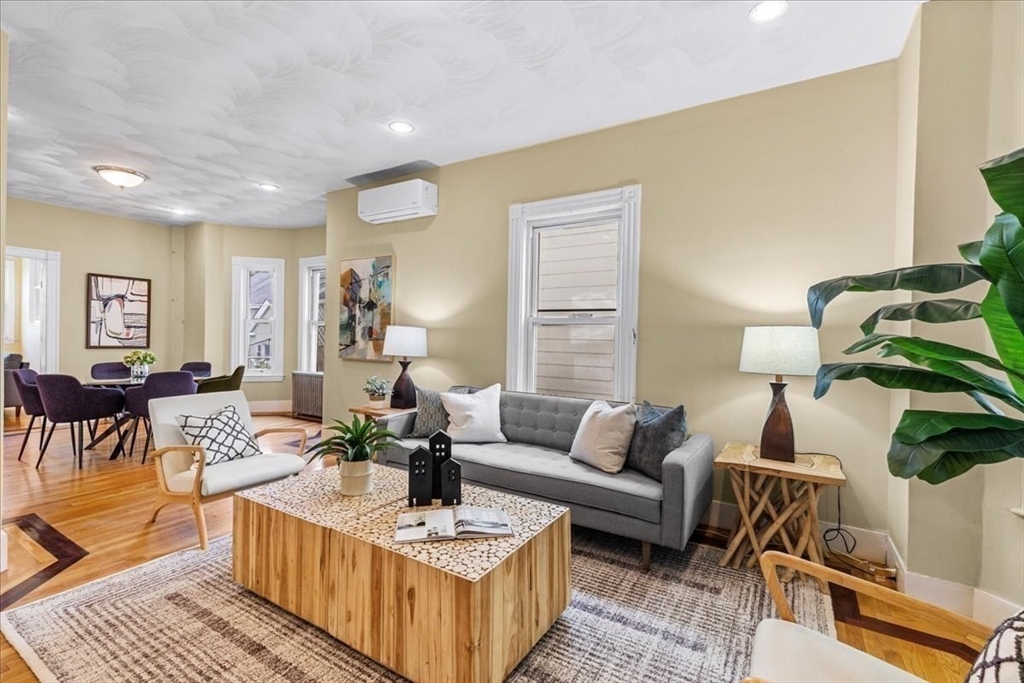 89 Heath Street, Somerville, Massachusetts 02145