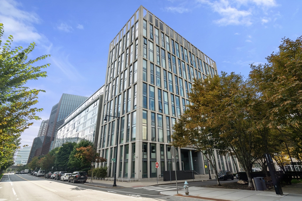 2 Earhart Street, Cambridge, Massachusetts 02141