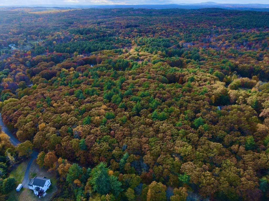 90 Corn Road, Bolton, Massachusetts 01740